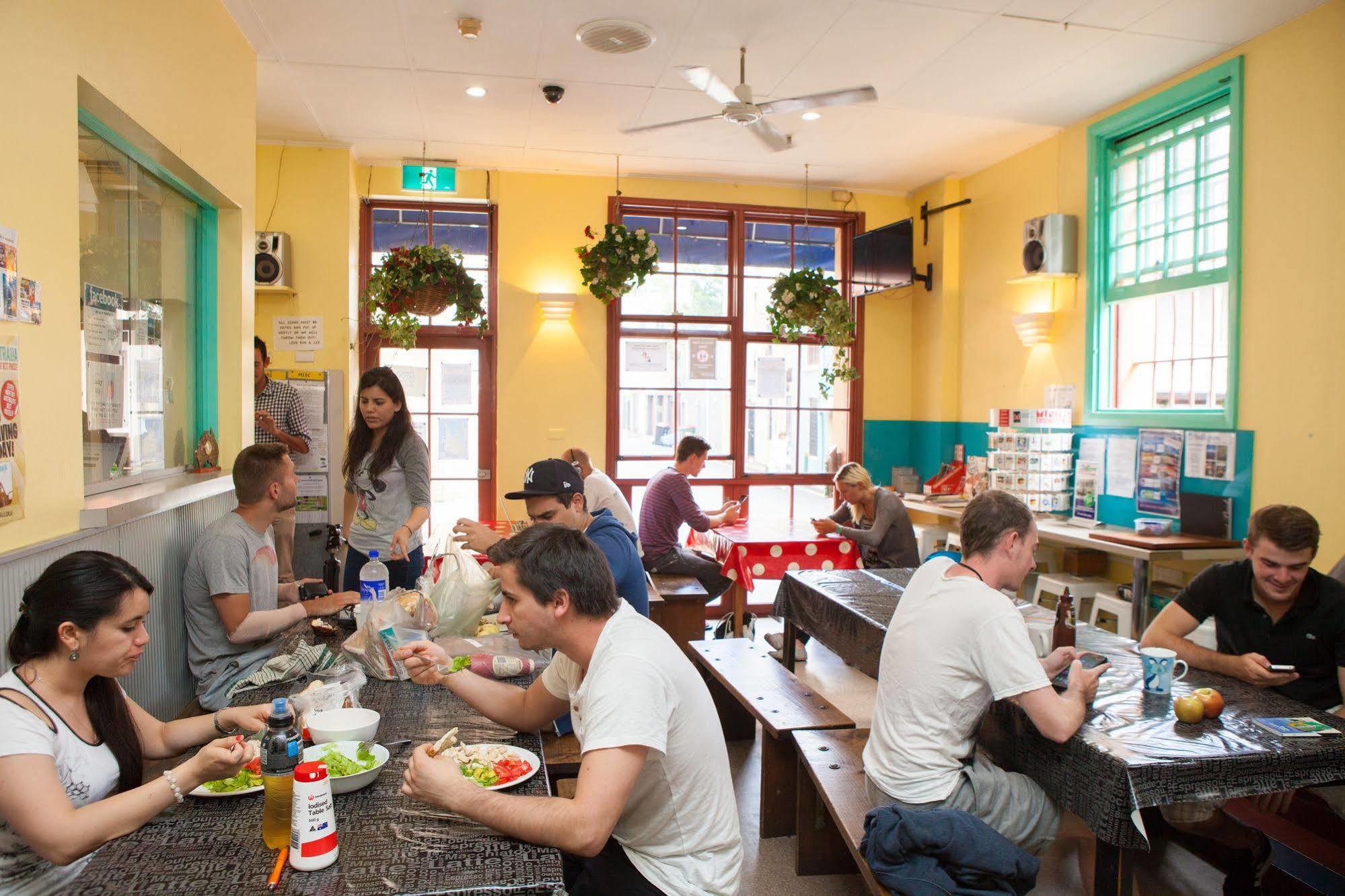 The Village Kings Cross Сидни Екстериор снимка